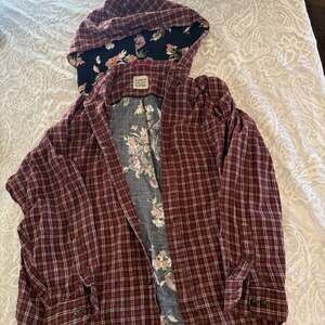 Furst of a Kind Womens Button Up Floral & Plaid Shirt L Casual. Funky